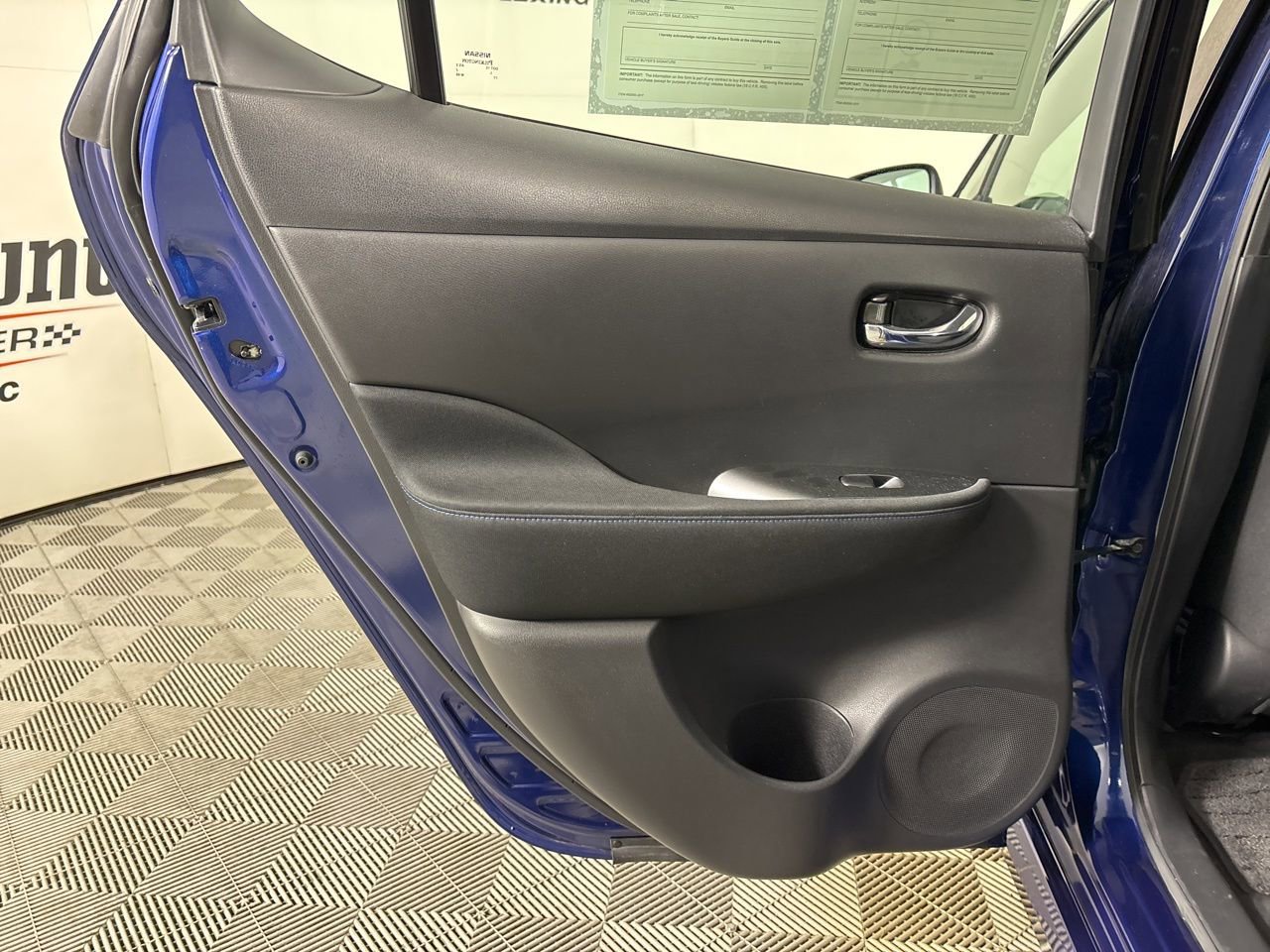 Used 2022 Nissan Leaf S Plus w/ Protection Package image 17