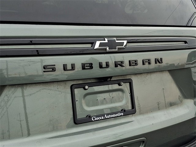 Used 2023 Chevrolet Suburban Z71 w/ Luxury Package image 33