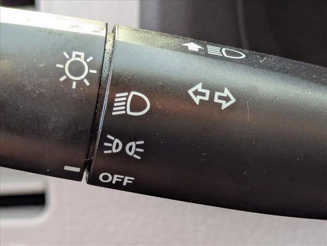 Used 2013 Toyota Corolla LE FWD image 10