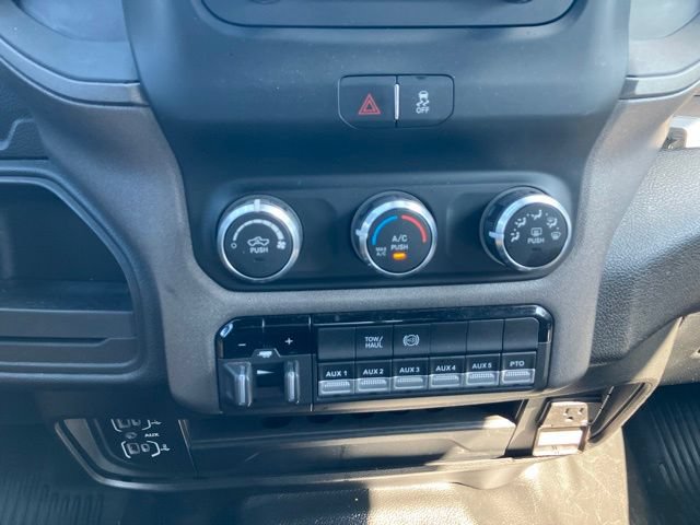 Used 2022 RAM 5500 Tradesman w/ Chrome Appearance Group AWD/4WD image 15