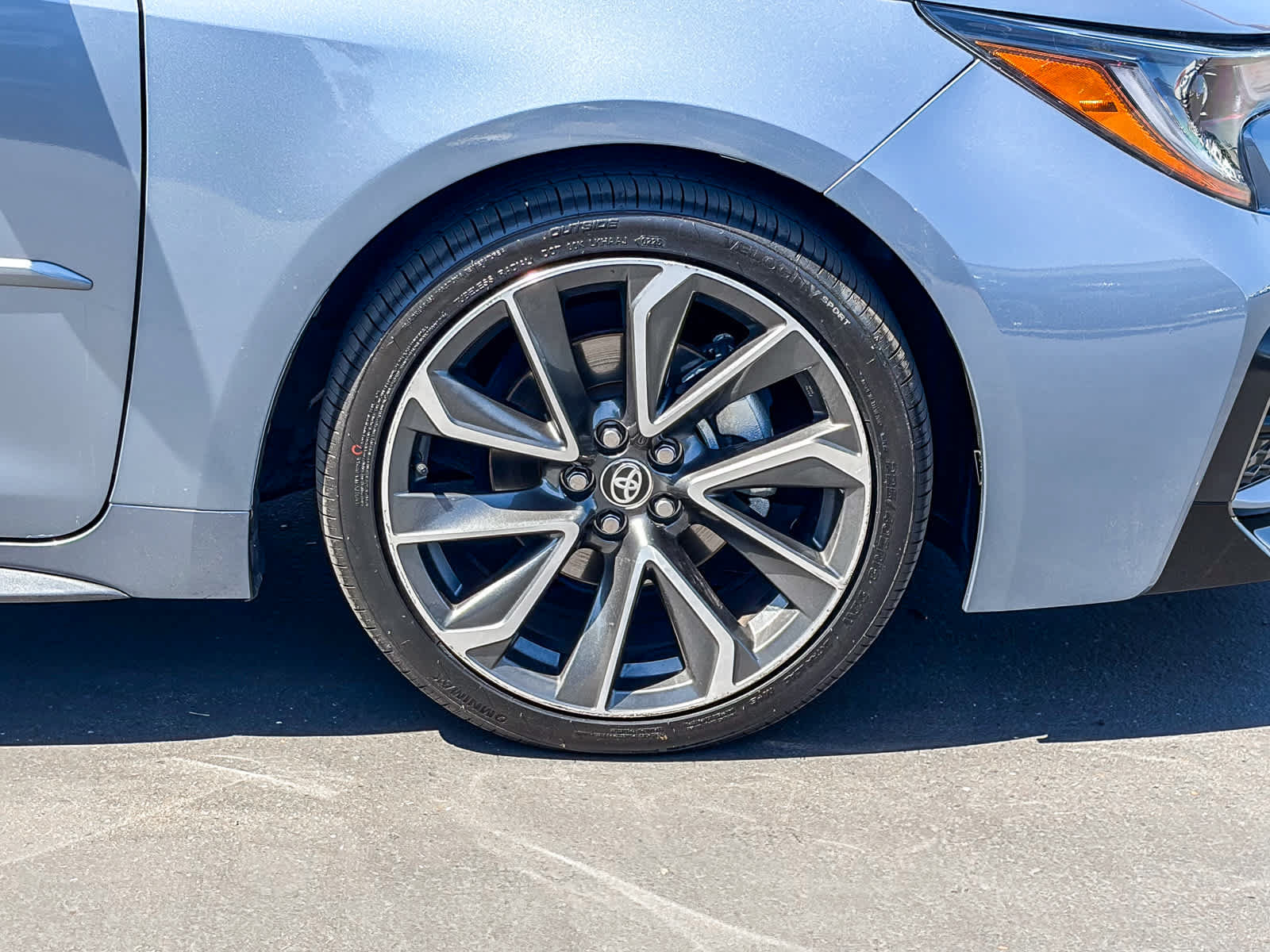 Used 2020 Toyota Corolla SE w/ Carpet Mat Package (TMS) FWD image 9