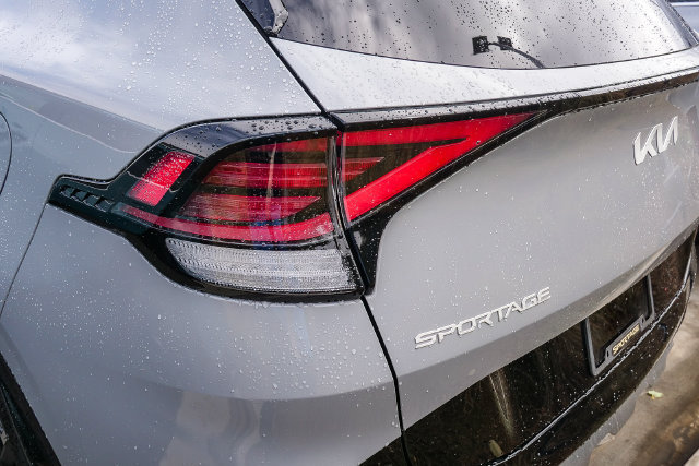 Certified 2023 Kia Sportage SX FWD image 12