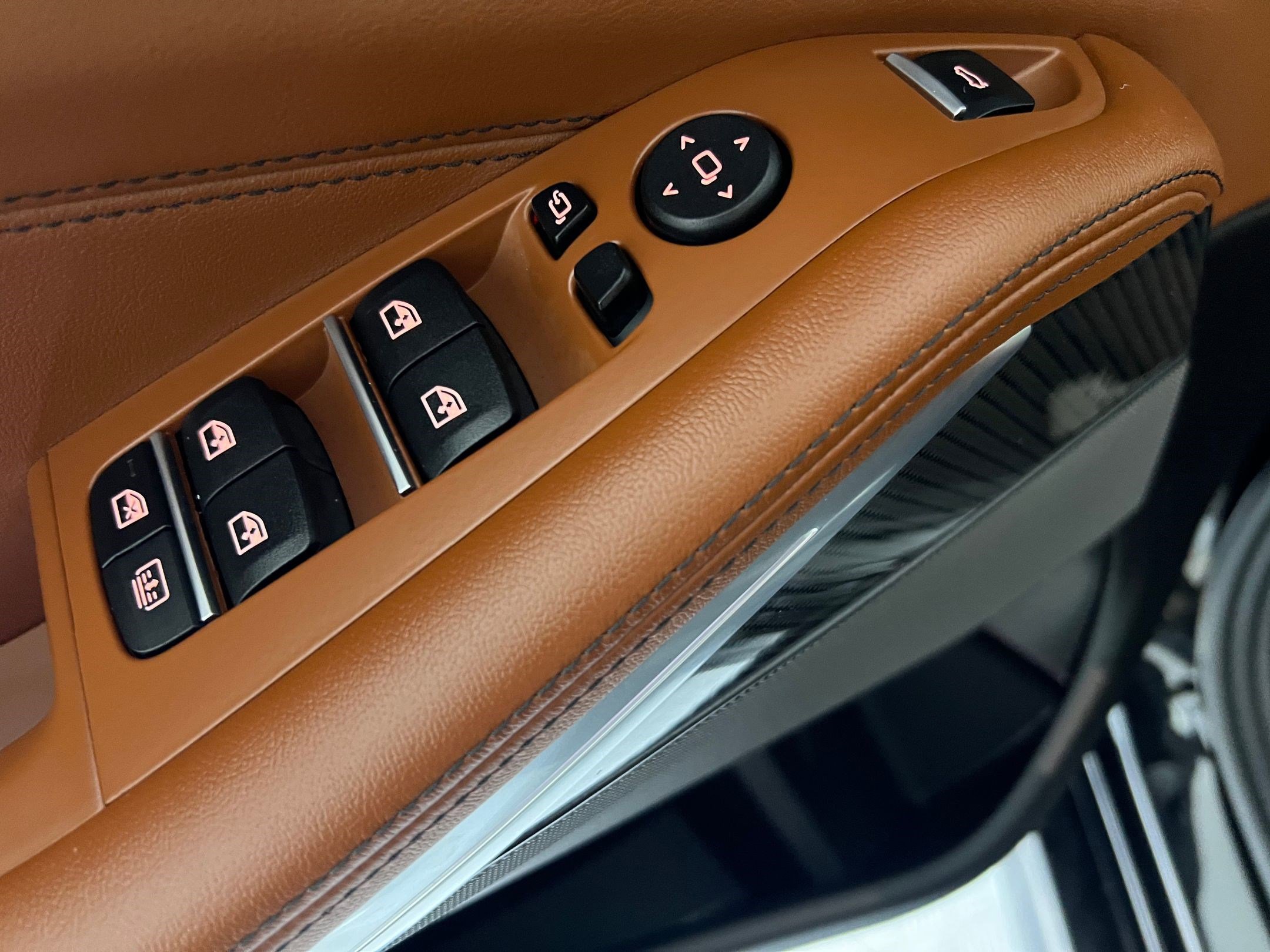 New 2026 BMW X7 M60i image 25