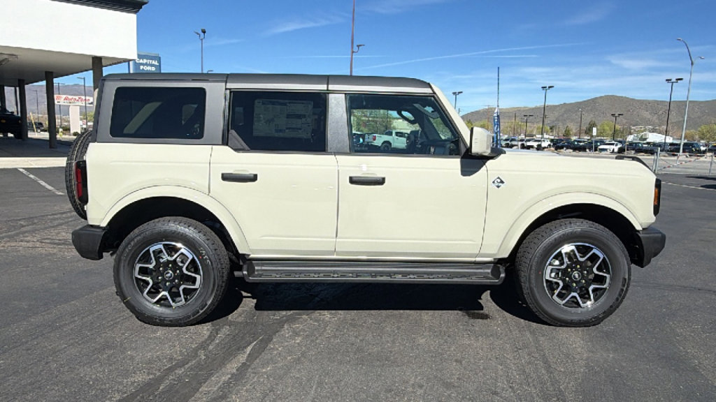 New 2026 Ford Bronco Outer Banks image 2