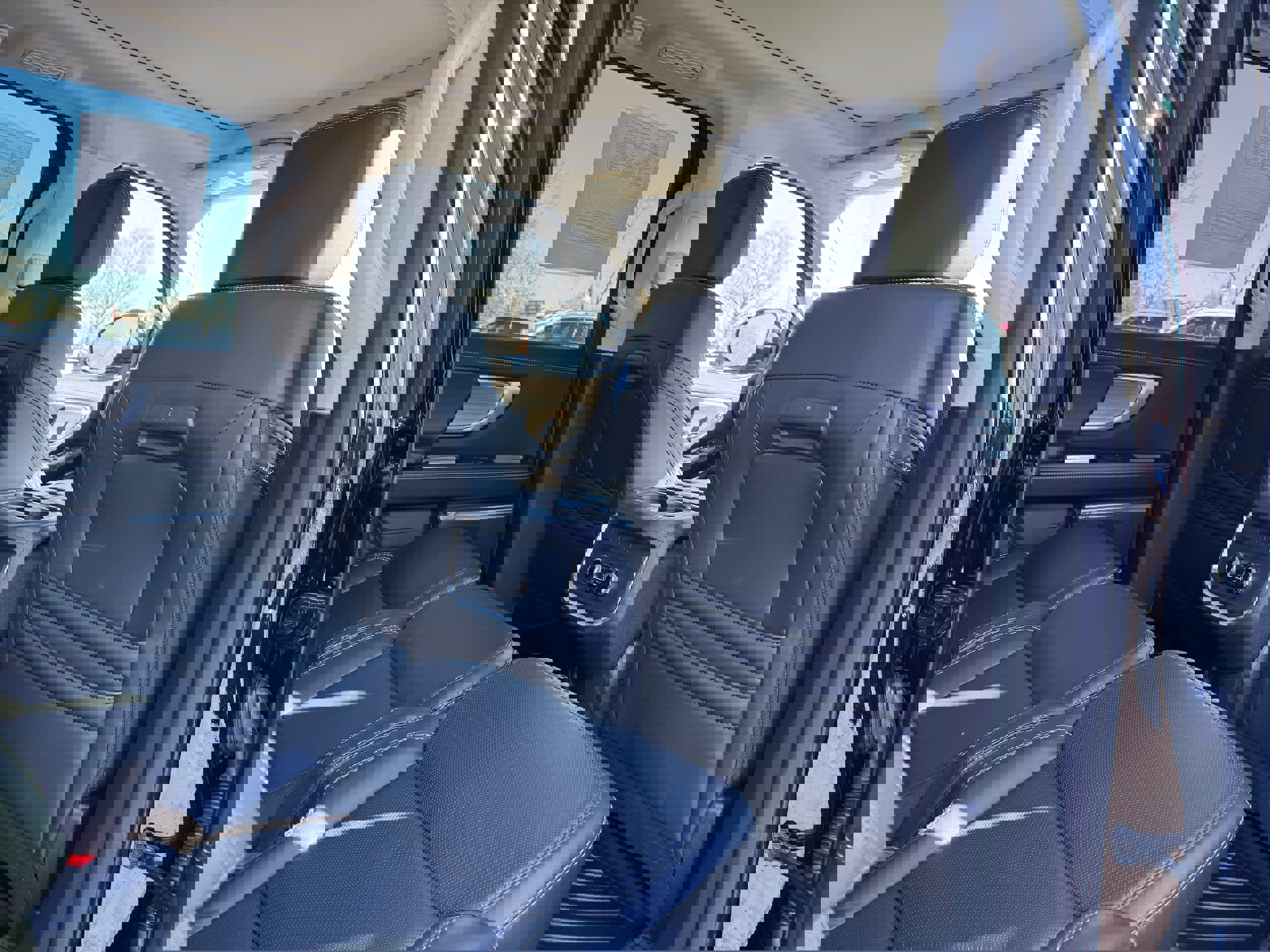 Used 2025 Ford Expedition Max Platinum image 16