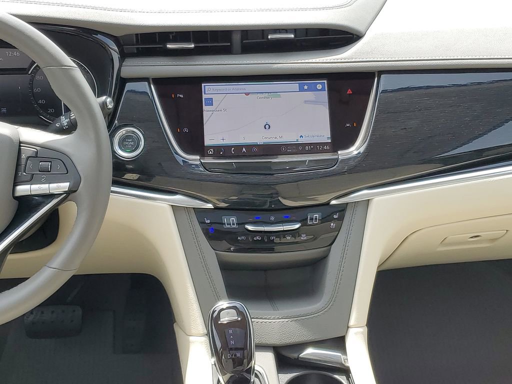 Used 2025 Cadillac XT6 Premium Luxury w/ LPO, Floor Liner Package AWD/4WD image 25