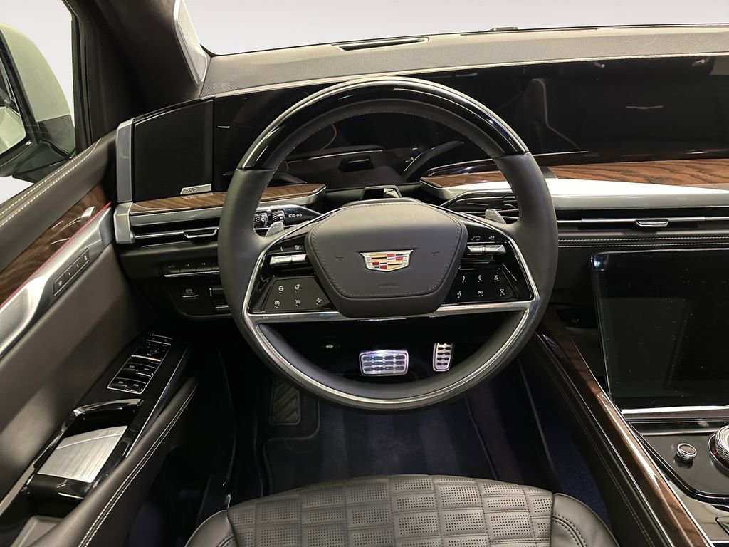 Used 2026 Cadillac Escalade Platinum Sport w/ LPO, ONYX Package AWD/4WD image 12
