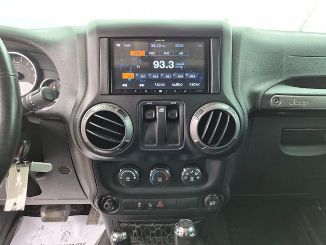 Used 2015 Jeep Wrangler Sport w/ Quick Order Package 24S AWD/4WD image 22