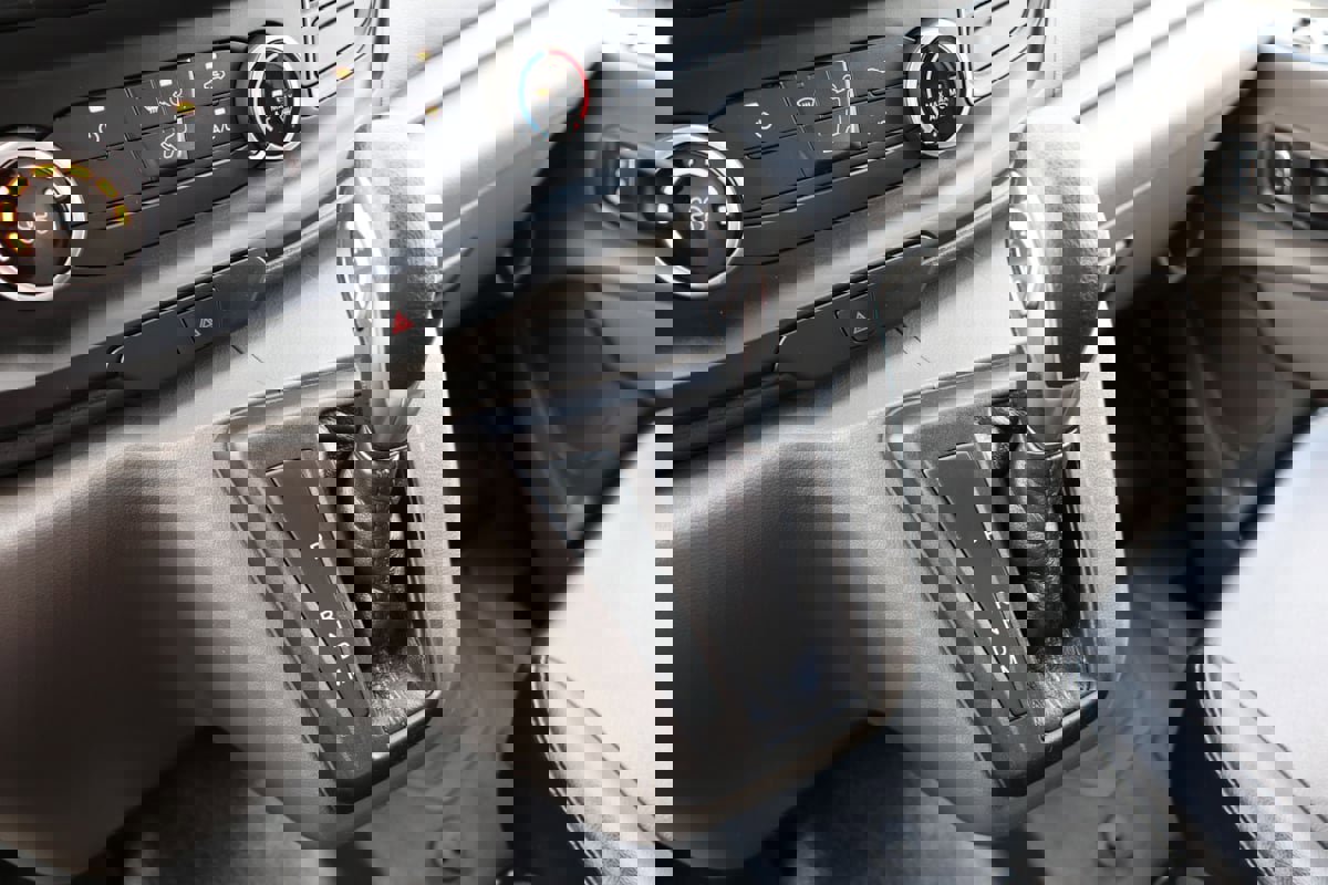 Used 2023 Ford Transit 350 DRW image 7