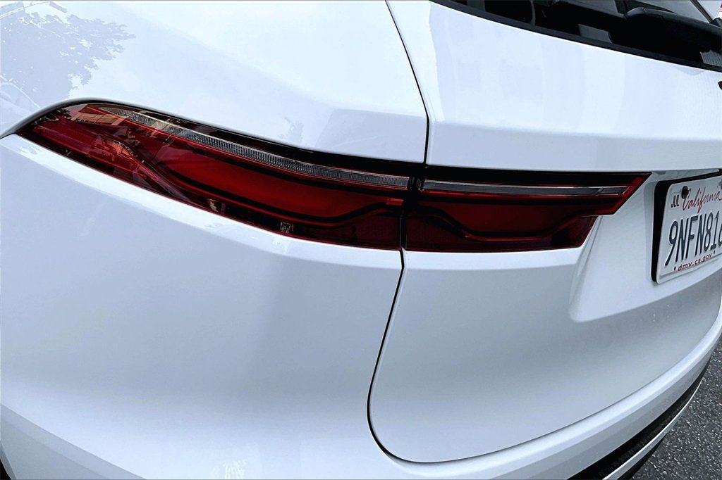 Used 2025 Jaguar F-PACE R-Dynamic S image 21