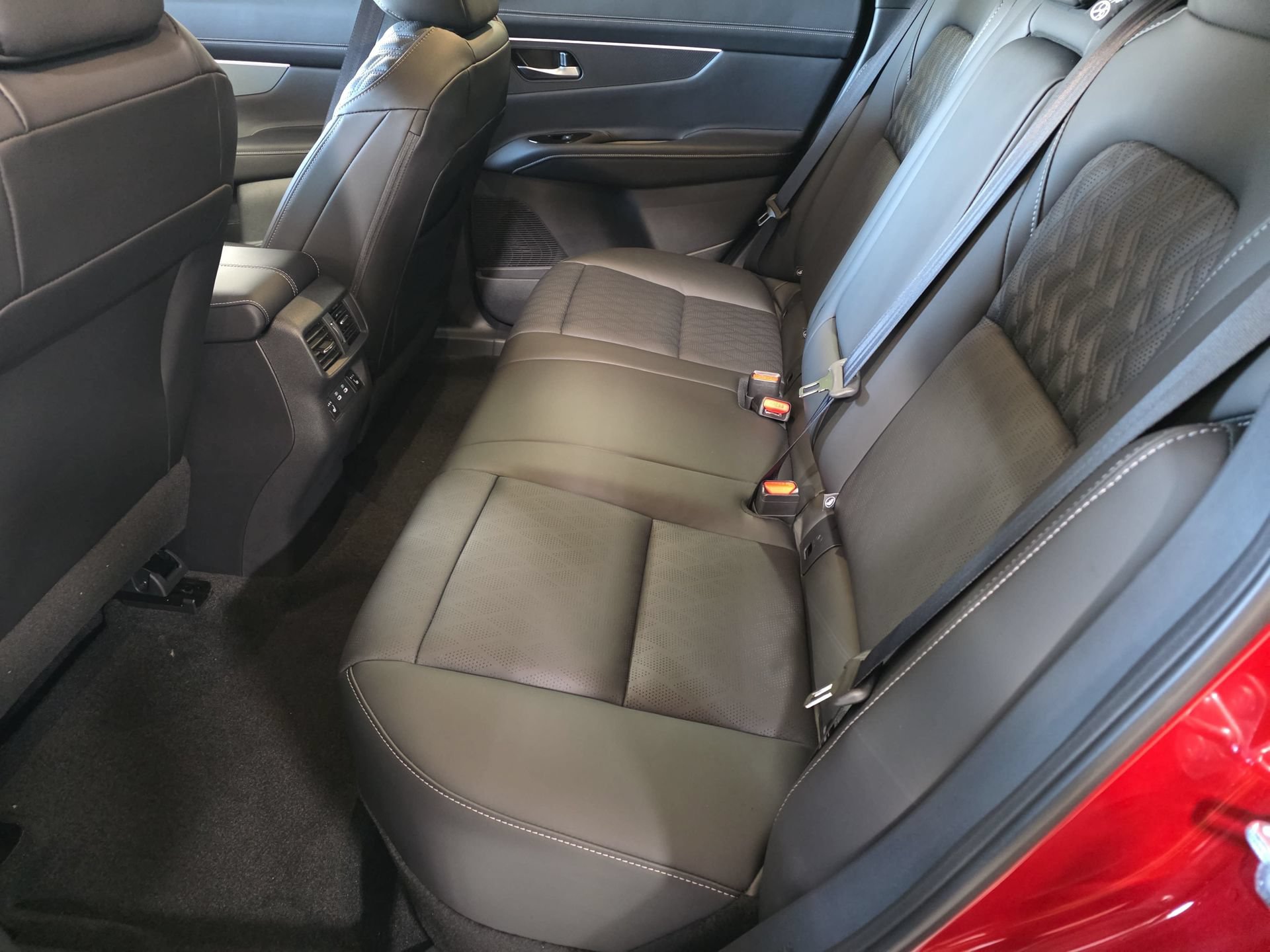 New 2026 Nissan Murano Platinum w/ Cargo Package AWD/4WD image 14