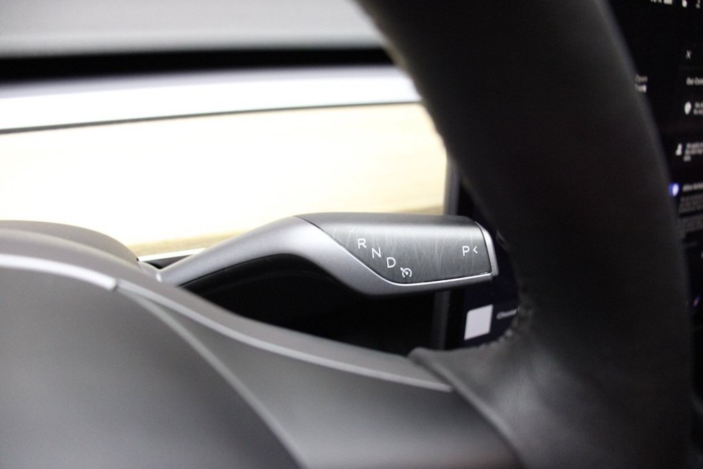 Used 2023 Tesla Model Y Long Range AWD/4WD image 33