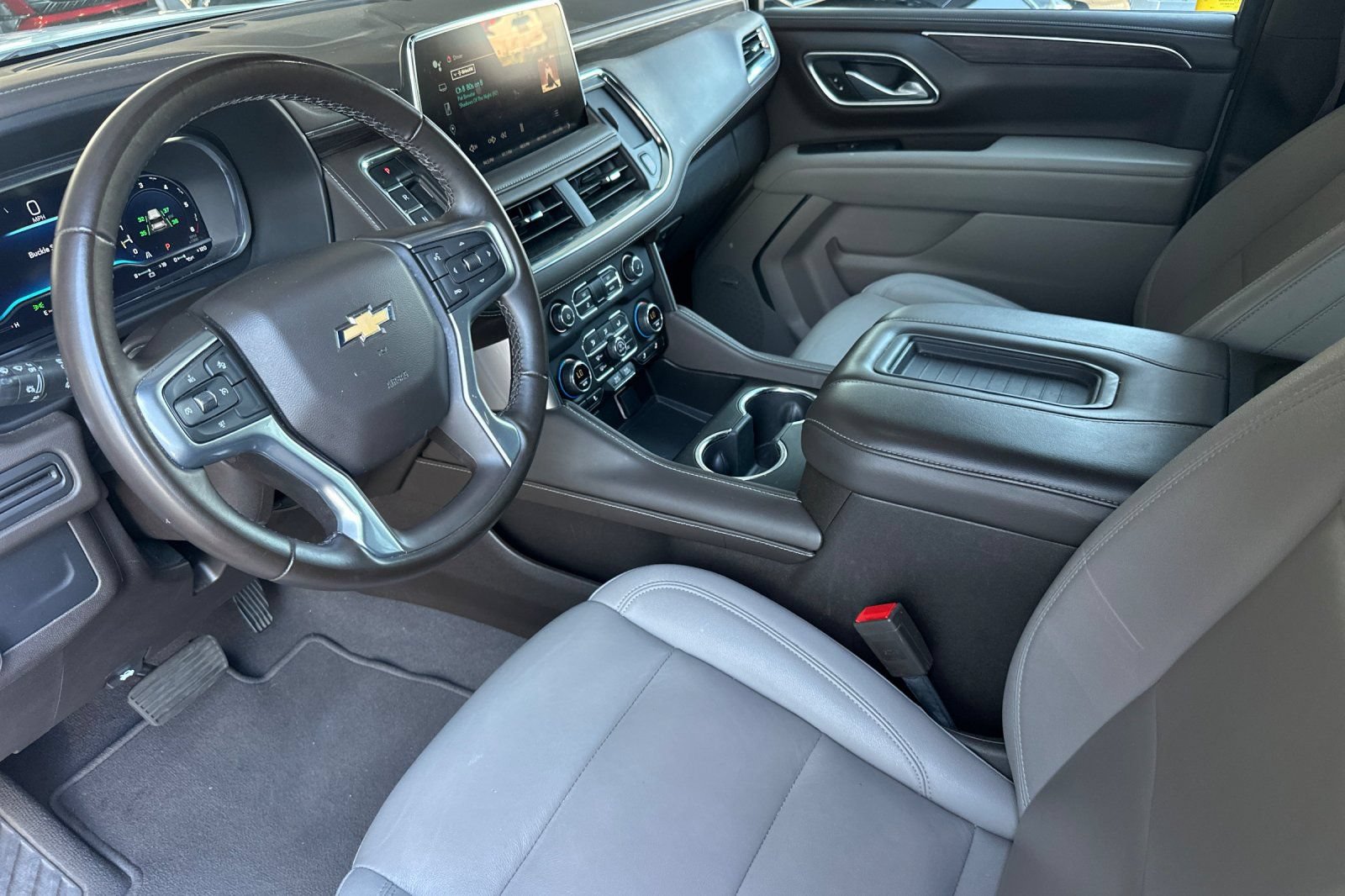 Used 2024 Chevrolet Tahoe LT RWD image 10