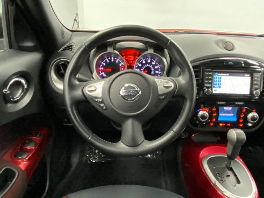 Used 2015 Nissan Juke SV w/ Technology Package image 34
