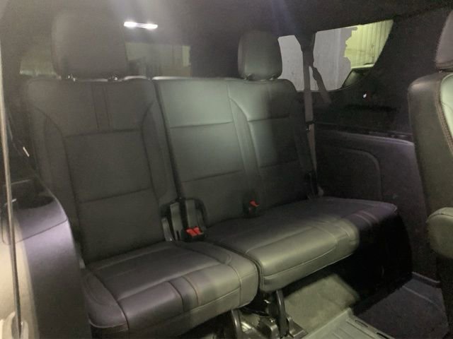 Used 2024 Chevrolet Suburban RST w/ Luxury Package AWD/4WD image 28