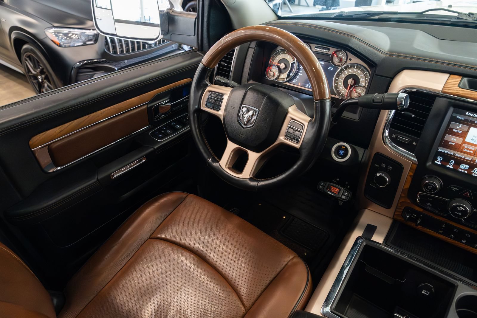 Used 2015 RAM 3500 Laramie Longhorn AWD/4WD image 12