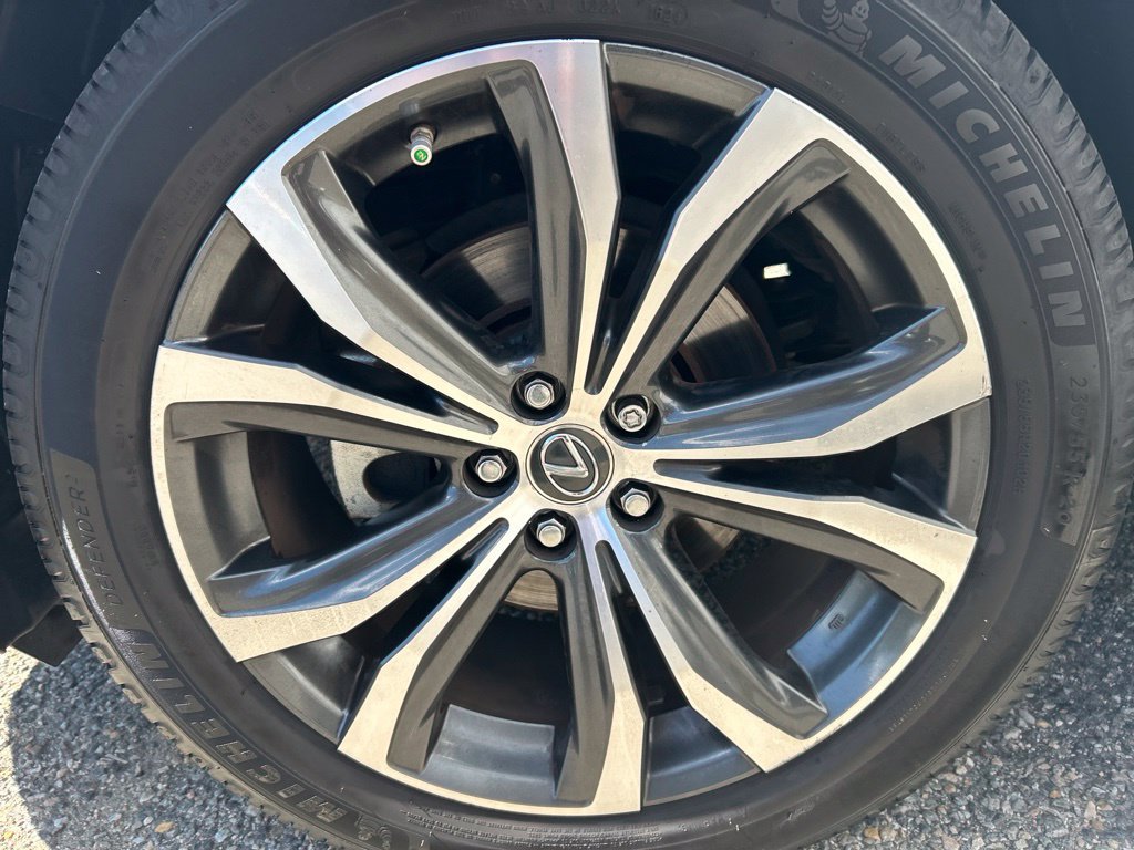 Used 2020 Lexus RX 350L Premium w/ Premium Package AWD/4WD image 27