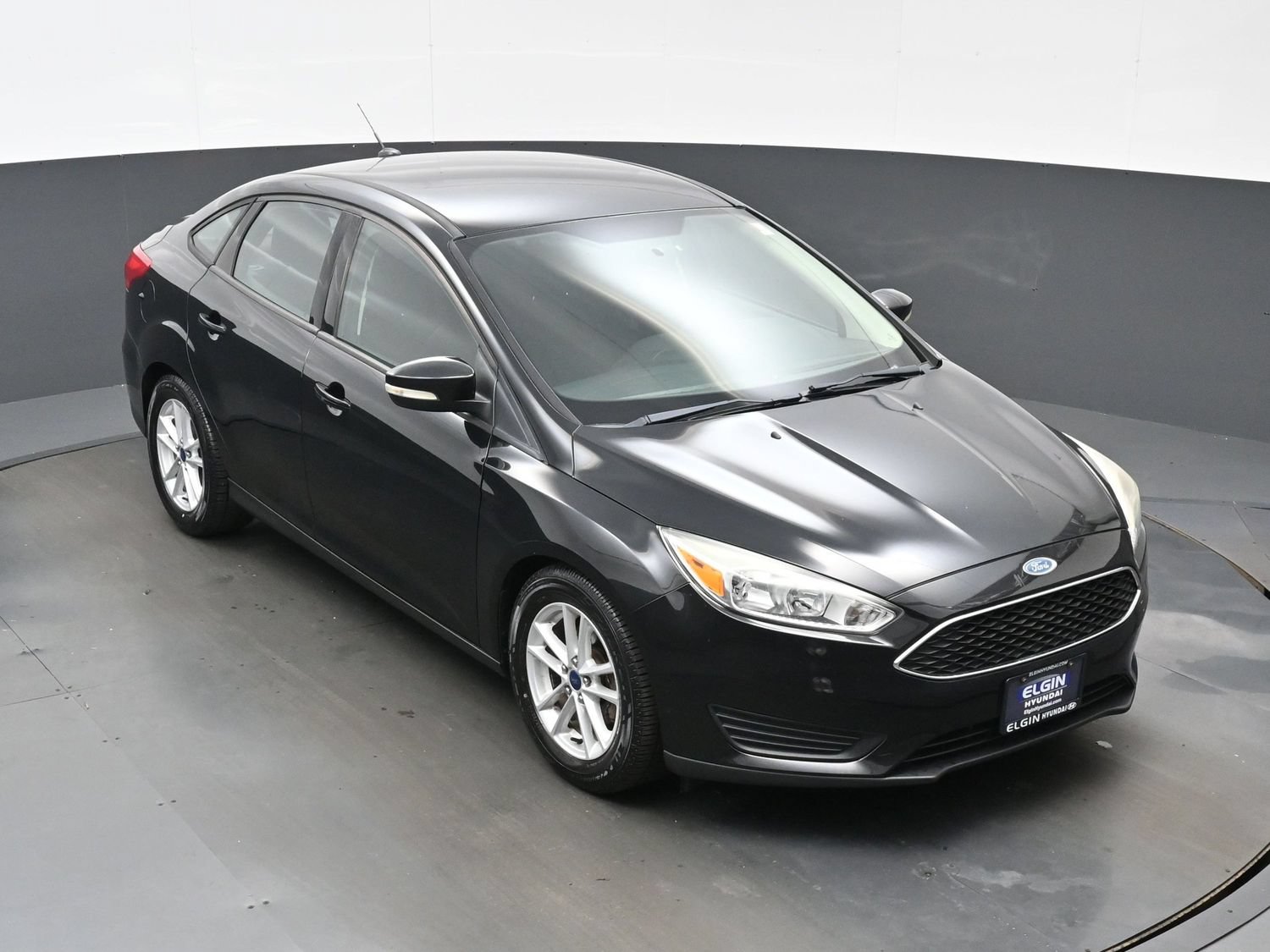 Used 2015 Ford Focus SE FWD image 37