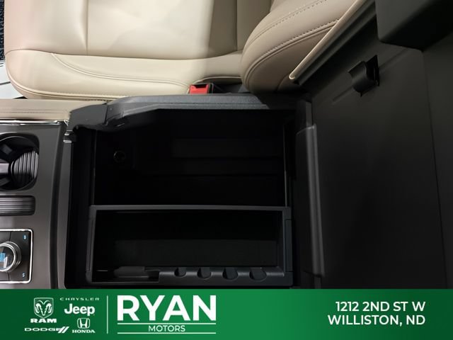 Used 2024 Ford Expedition Max XLT AWD/4WD image 41