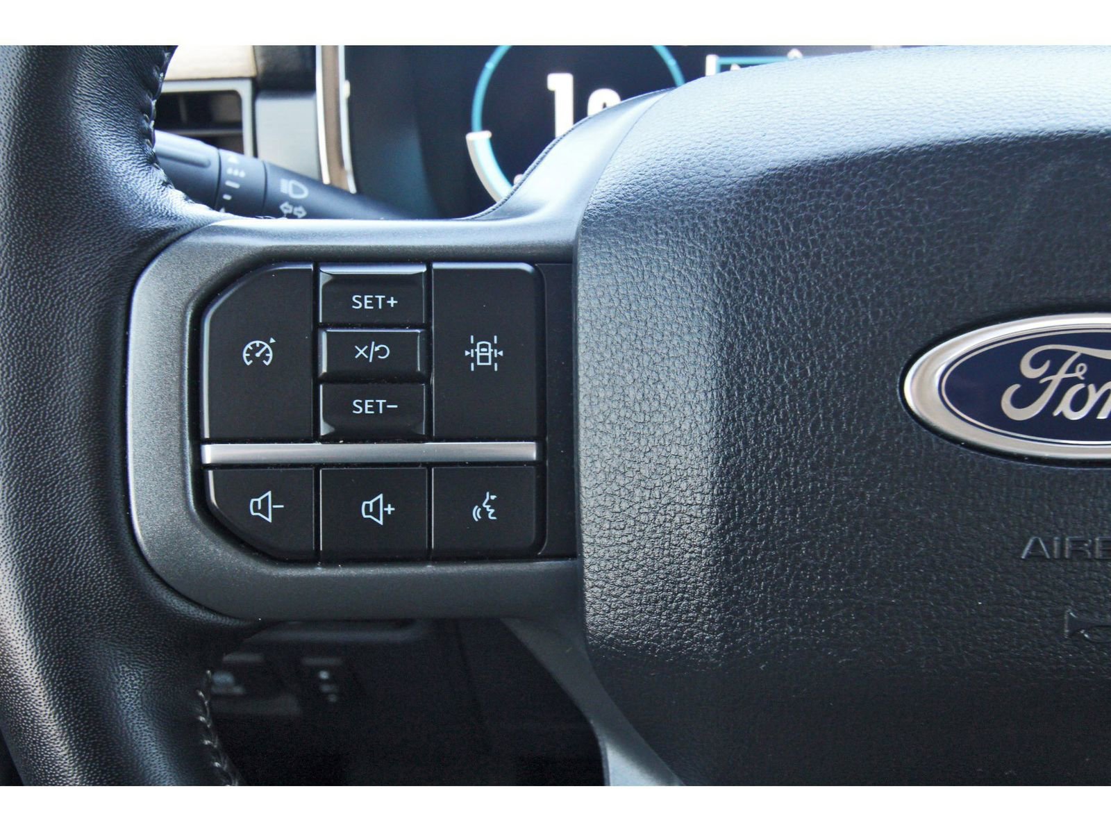 Used 2022 Ford F150 Lariat w/ Equipment Group 501A Mid AWD/4WD image 18