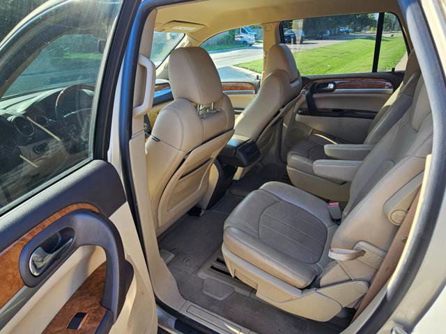Used 2010 Buick Enclave CXL w/ Trailering Provision Package image 10