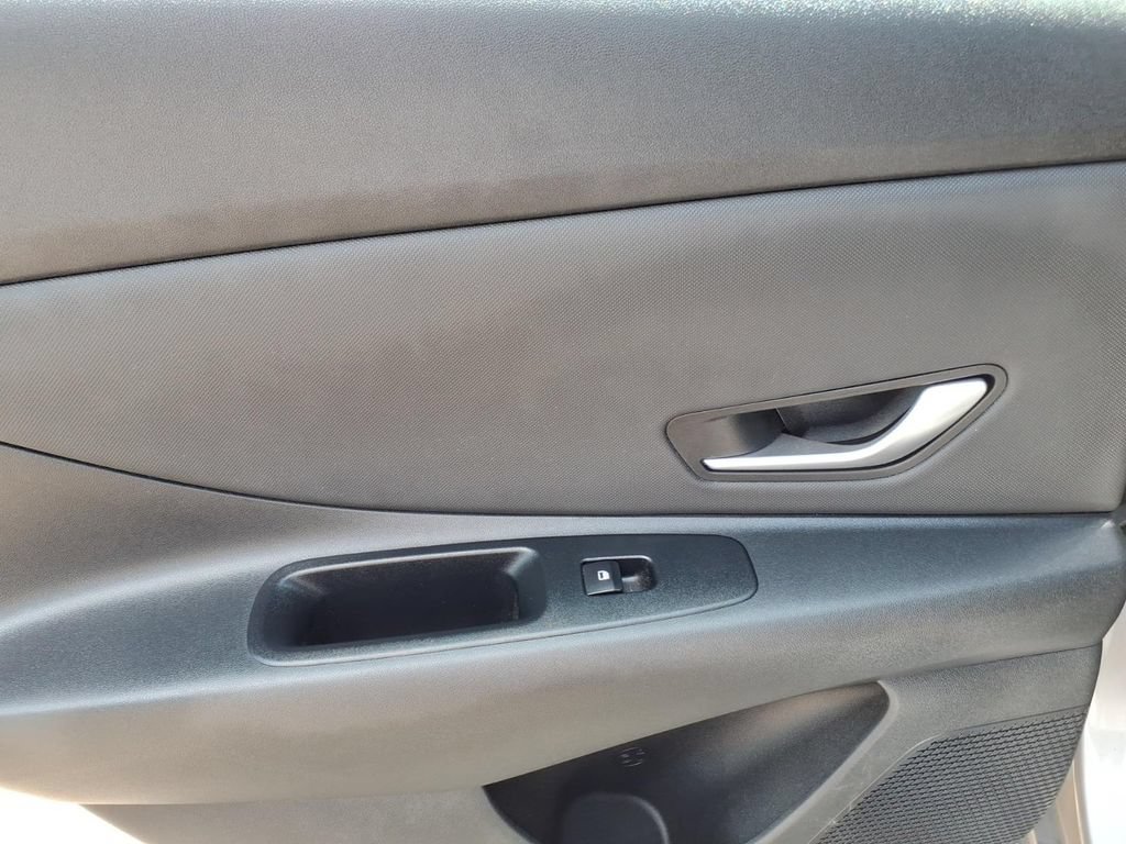 Certified 2023 Hyundai Elantra SEL w/ Convenience Package FWD image 10