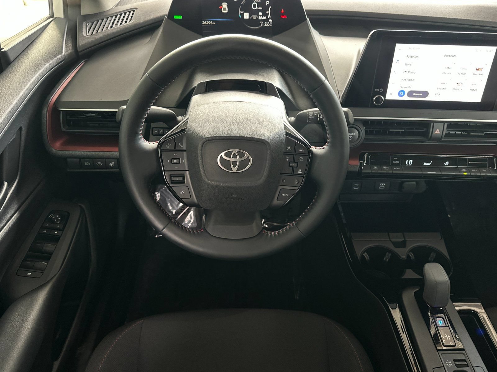 Used 2026 Toyota Prius Plug-In Hybrid FWD image 13