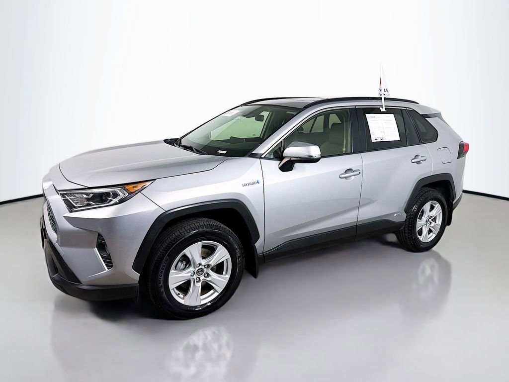 Certified 2019 Toyota RAV4 XLE image 3
