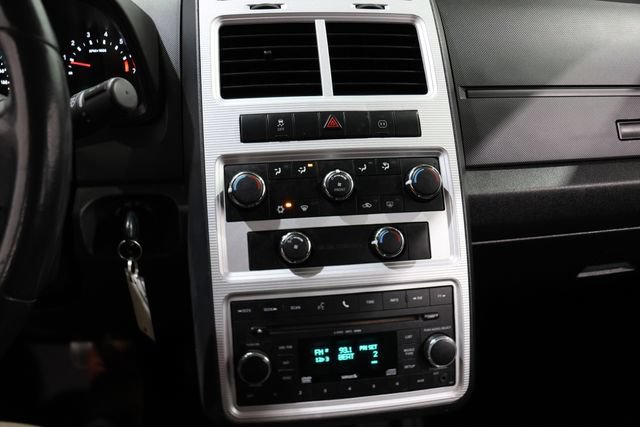 Used 2010 Dodge Journey SXT w/ Flexible Seating Group FWD image 19