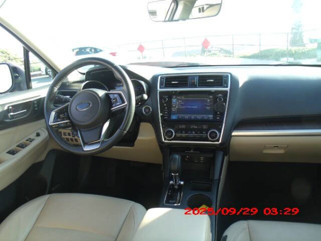 Used 2018 Subaru Outback 2.5i Limited image 8