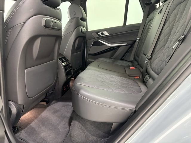 Certified 2024 BMW X5 xDrive40i w/ M Sport Package AWD/4WD image 17