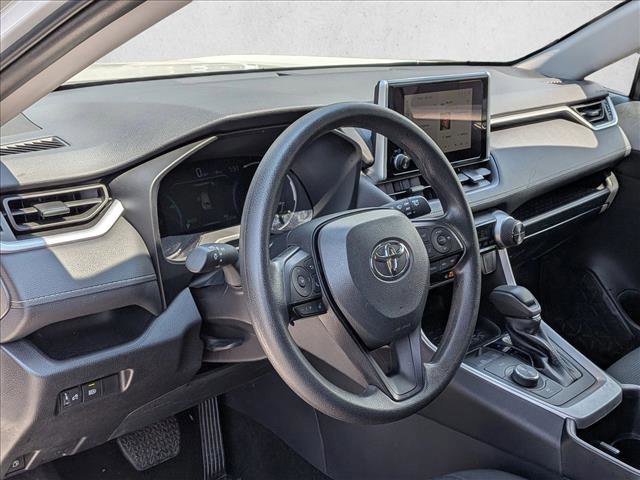 Used 2025 Toyota RAV4 LE AWD/4WD image 10