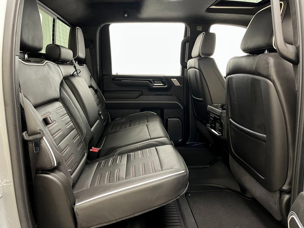 Used 2024 GMC Sierra 2500 AT4X image 48