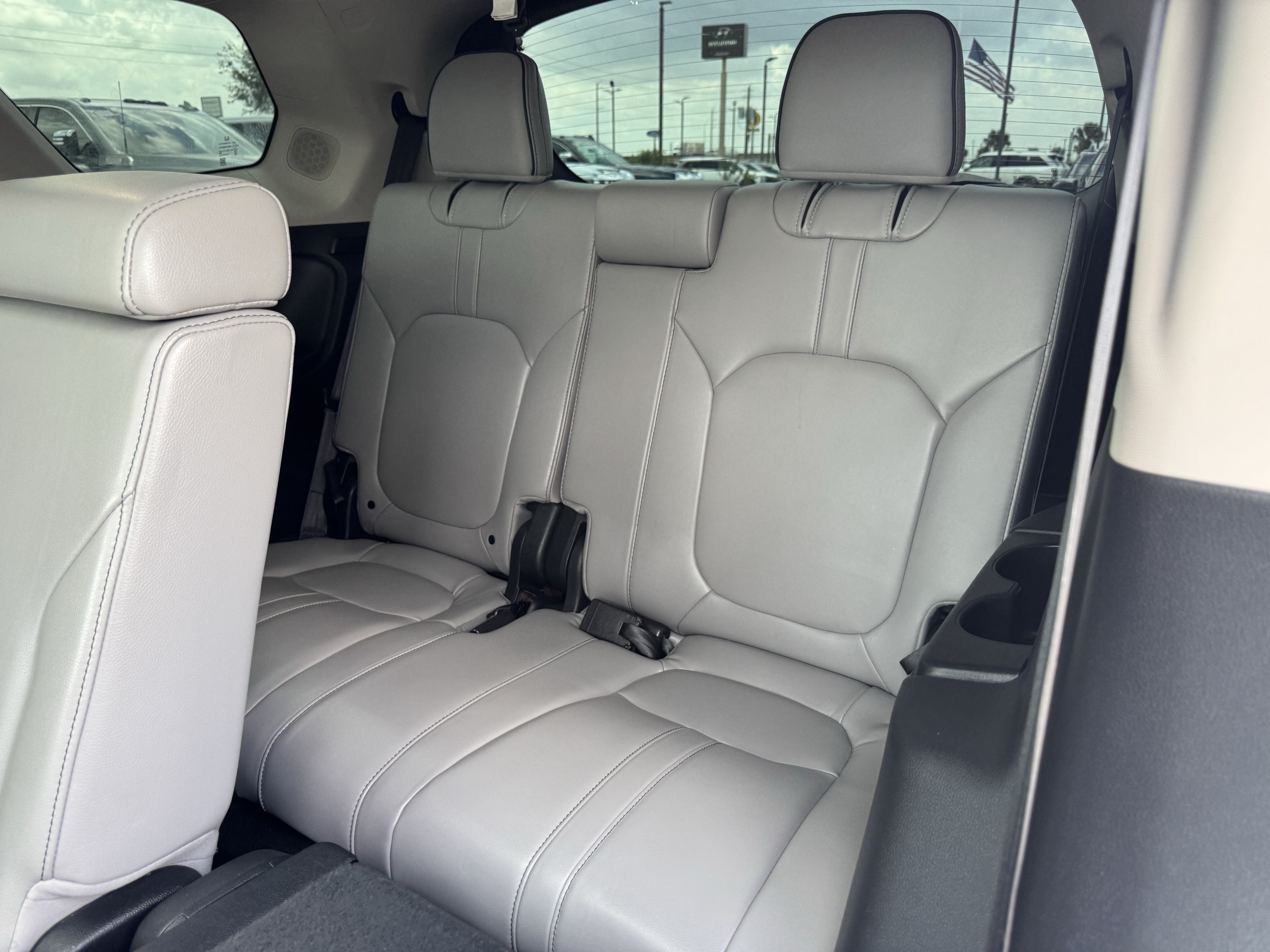 Used 2025 Honda Pilot Elite image 27