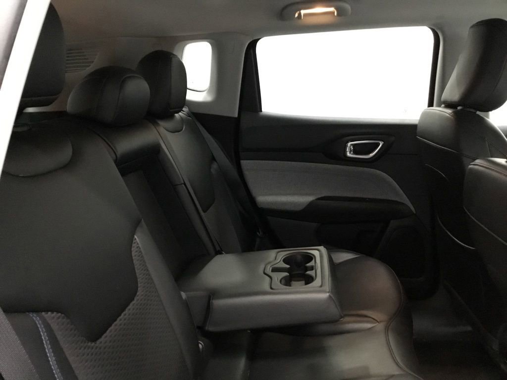 Used 2022 Jeep Compass Latitude w/ Convenience Group image 20