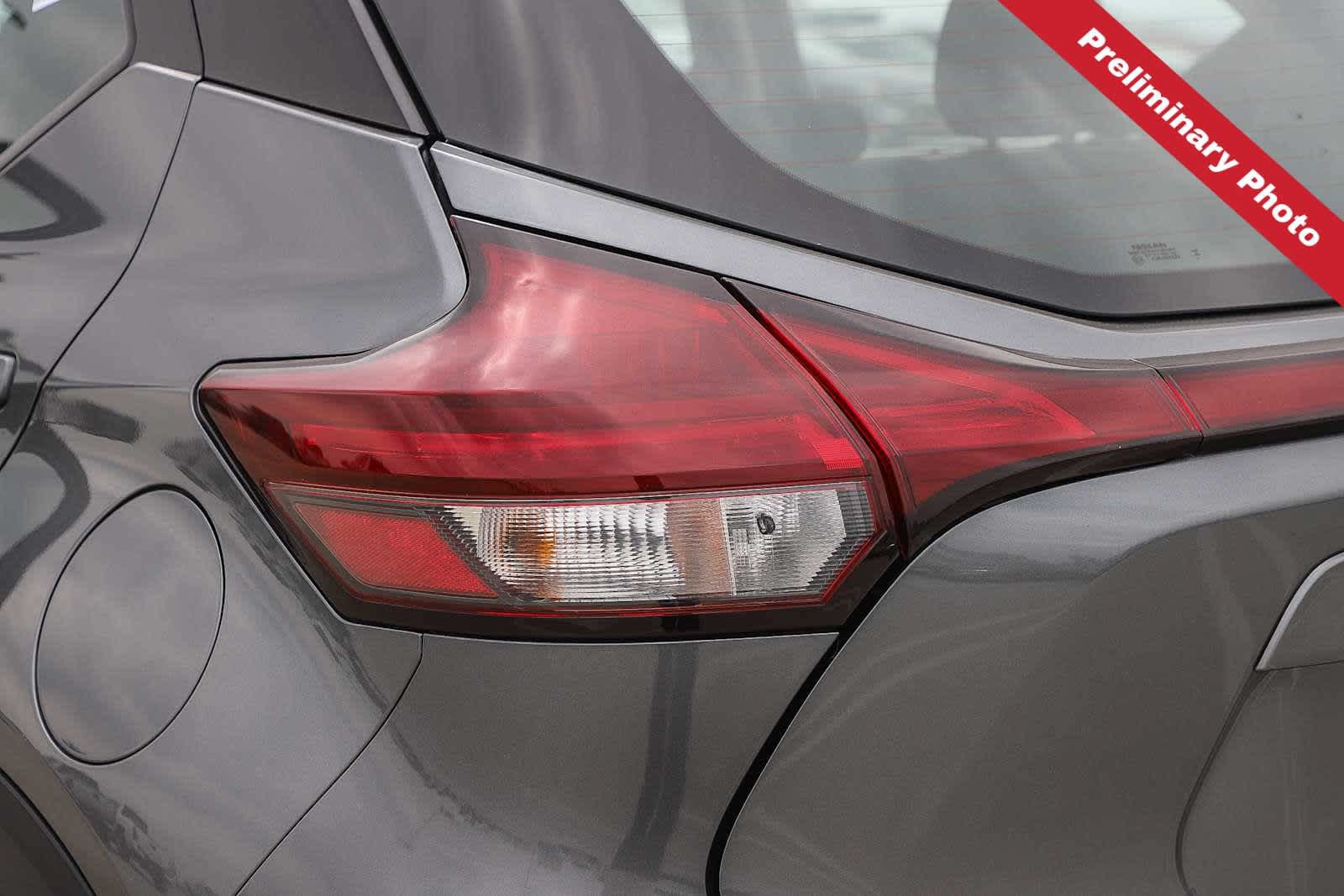 Used 2024 Nissan Kicks SV FWD image 9