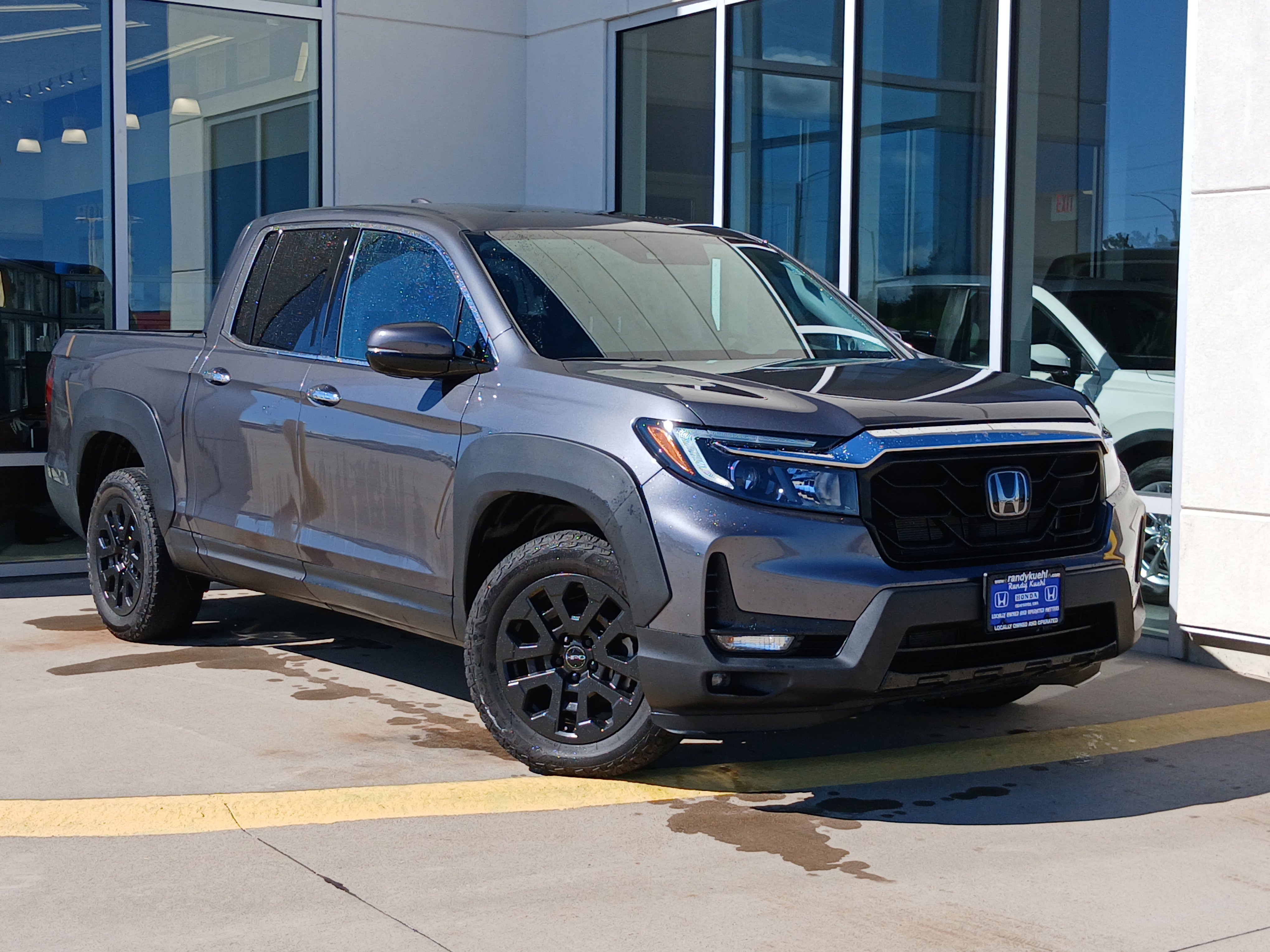 Used 2022 Honda Ridgeline RTL-E image 2