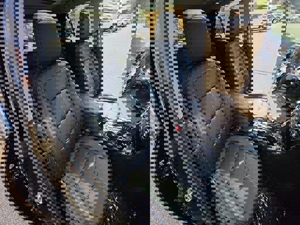 Used 2022 Chevrolet Equinox Premier AWD/4WD image 36