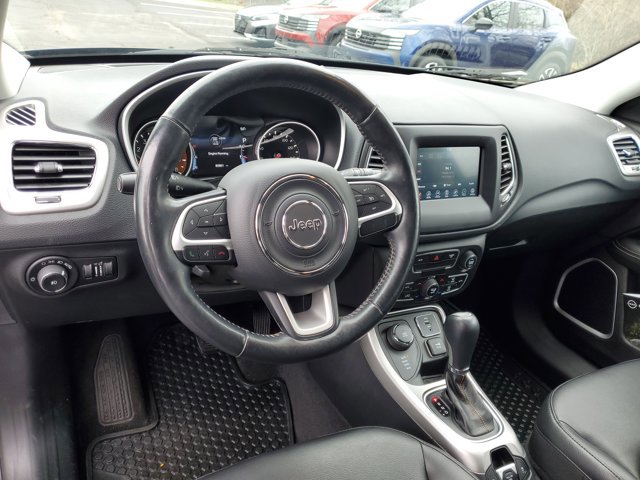 Used 2018 Jeep Compass Latitude w/ Popular Equipment Group AWD/4WD image 7