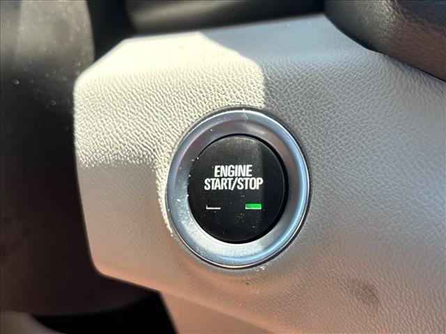 Used 2024 GMC Terrain SLE AWD/4WD image 17
