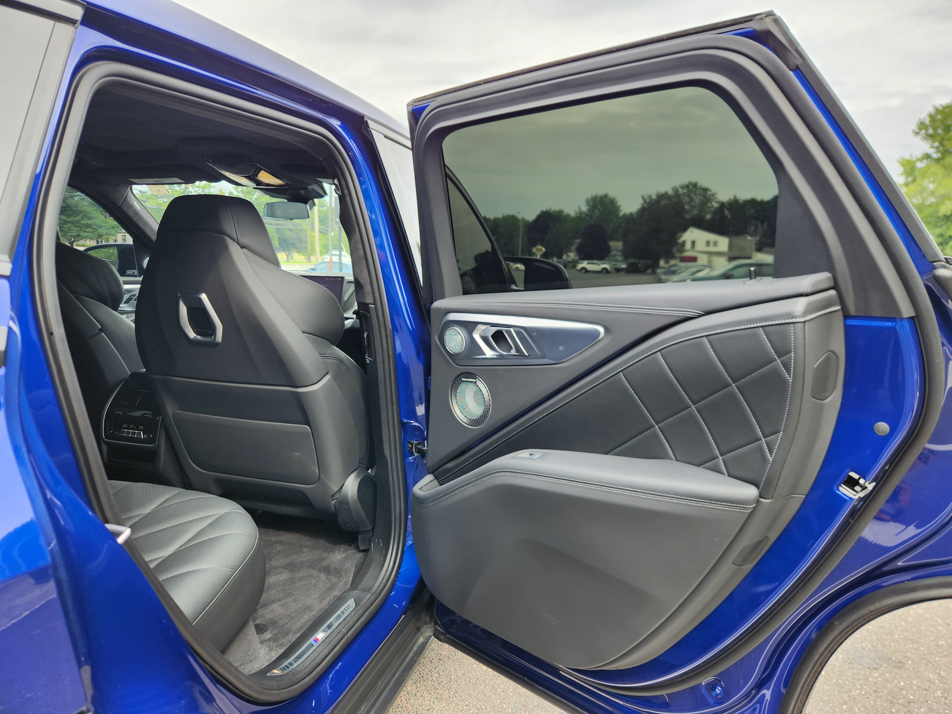Used 2024 BMW XM AWD/4WD image 41