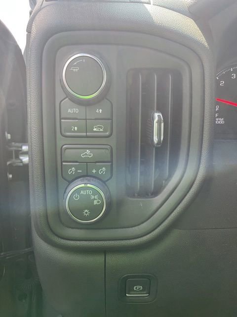 Used 2024 Chevrolet Silverado 1500 Custom image 30