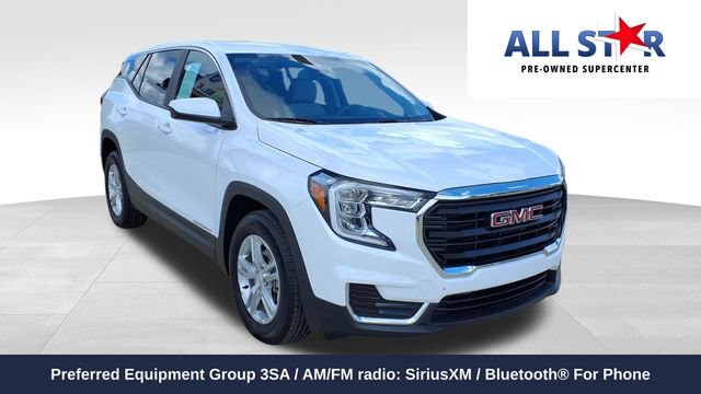 Used 2023 GMC Terrain SLE image 1