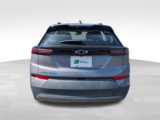 Used 2022 Chevrolet Bolt EUV LT w/ Convenience Package FWD image 6