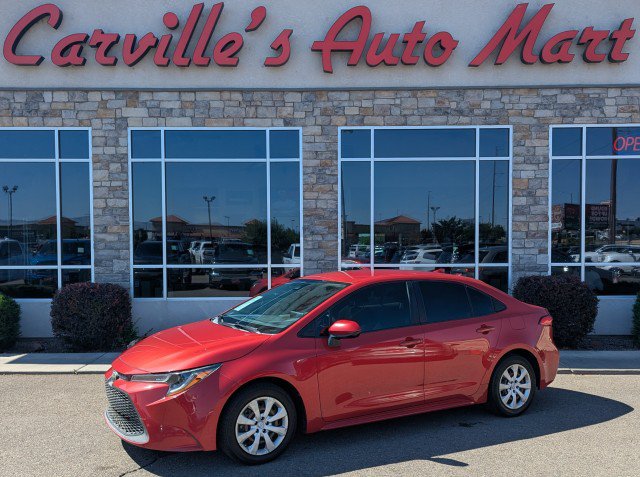Used 2020 Toyota Corolla LE FWD image 1