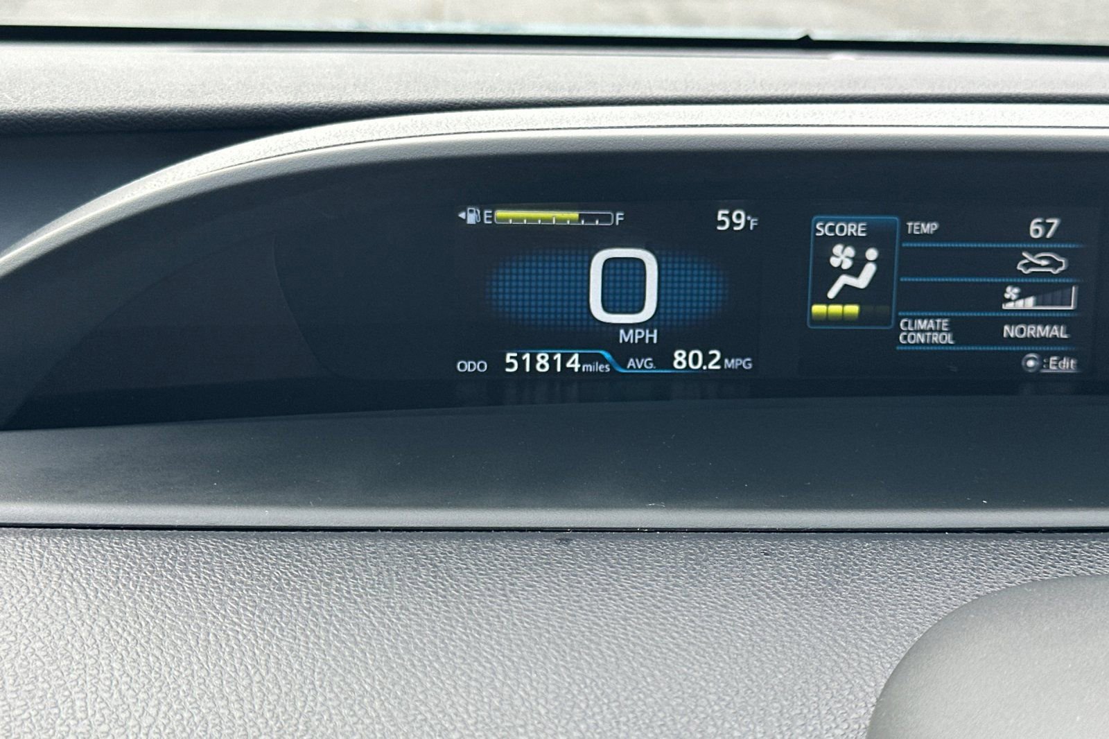 Used 2022 Toyota Prius Prime XLE image 40