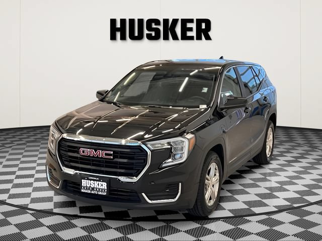 Used 2024 GMC Terrain SLE FWD image 4