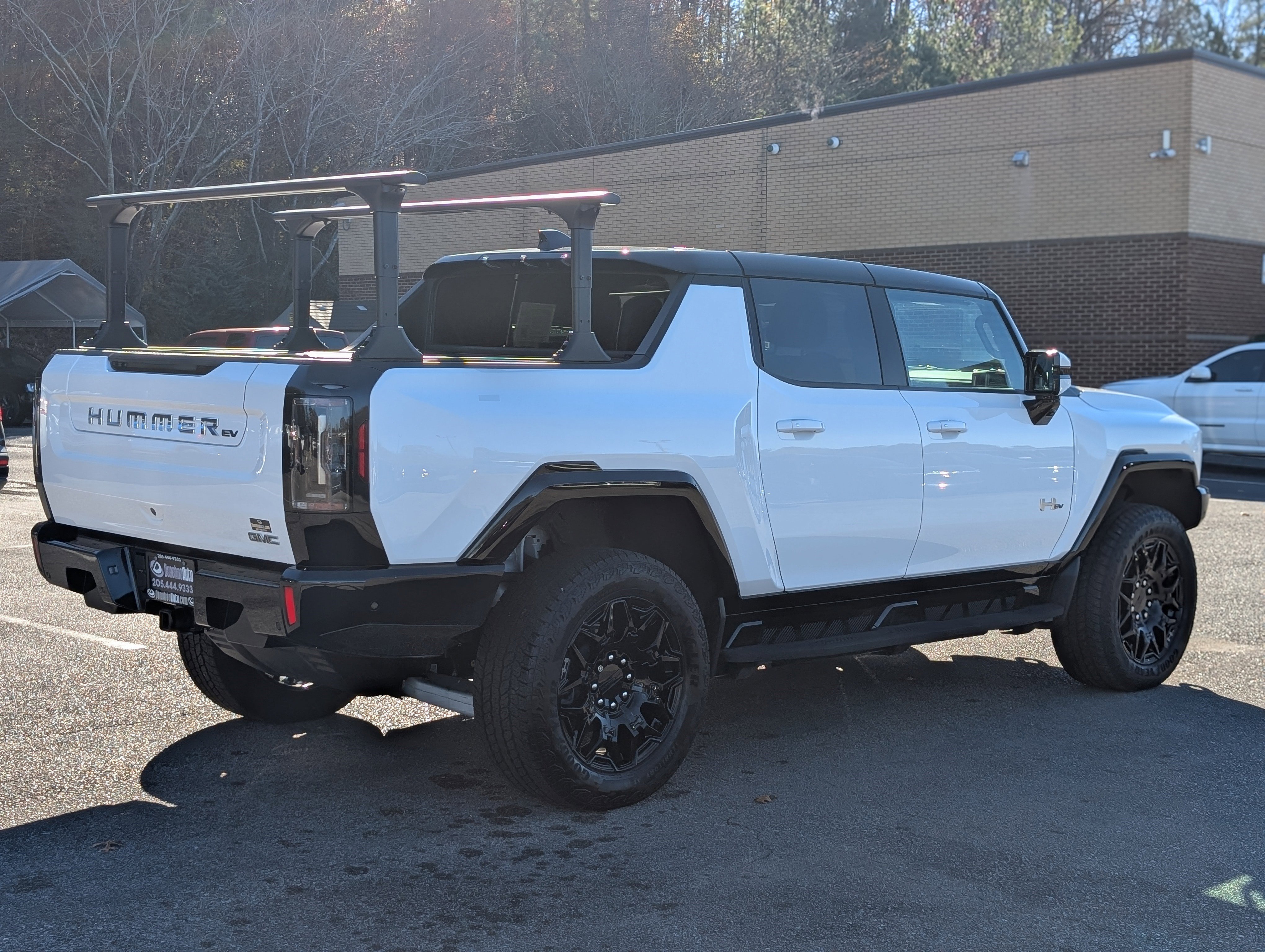 Used 2024 GMC Hummer EV 2X image 9