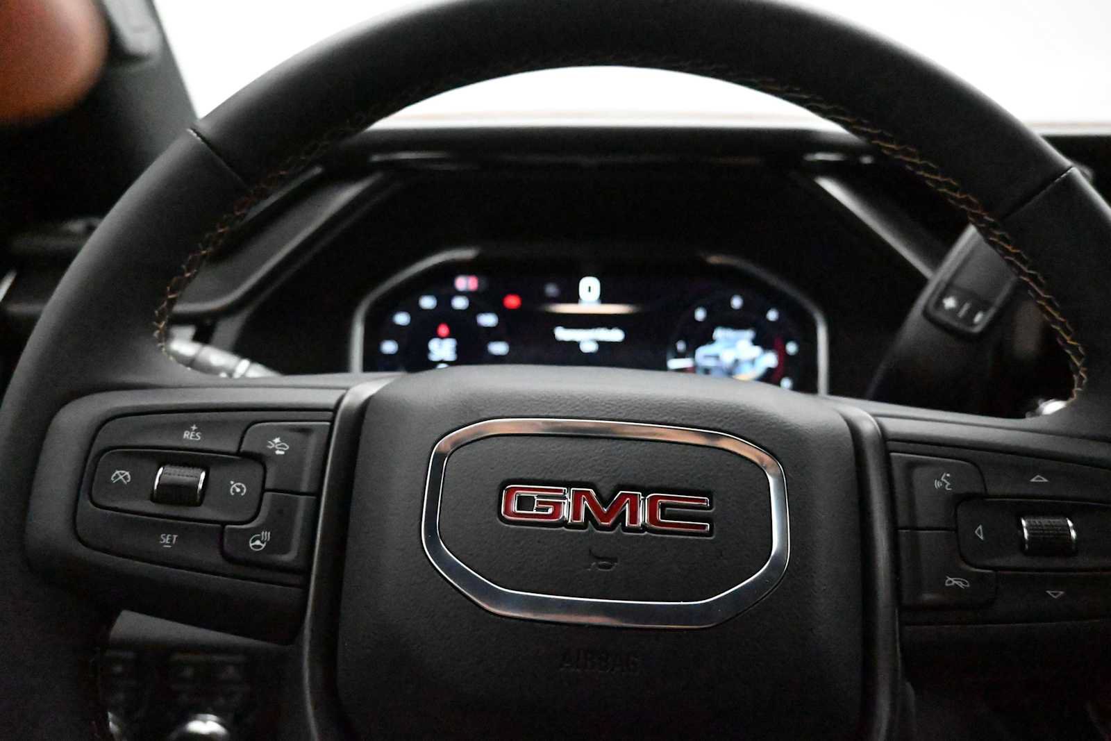 New 2026 GMC Sierra 2500 AT4 w/ AT4 Premium Plus Package AWD/4WD image 10