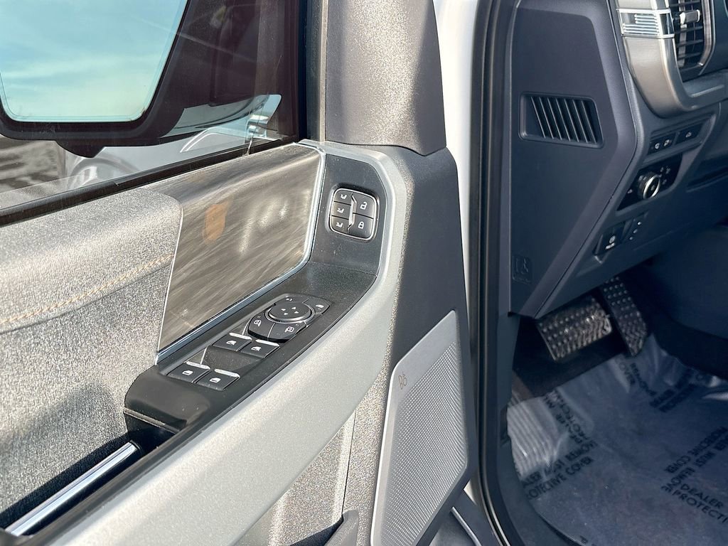 Used 2024 Ford F150 Lariat w/ Equipment Group 502A High image 18